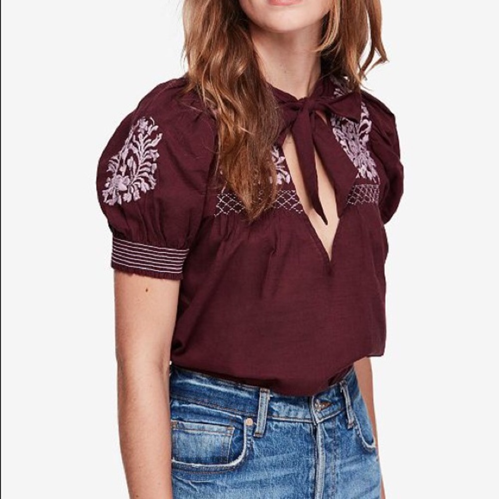 💫Free People dreaming about you embroidered top💫